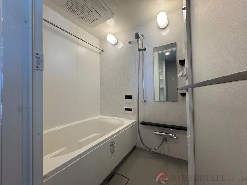バス・シャワールーム