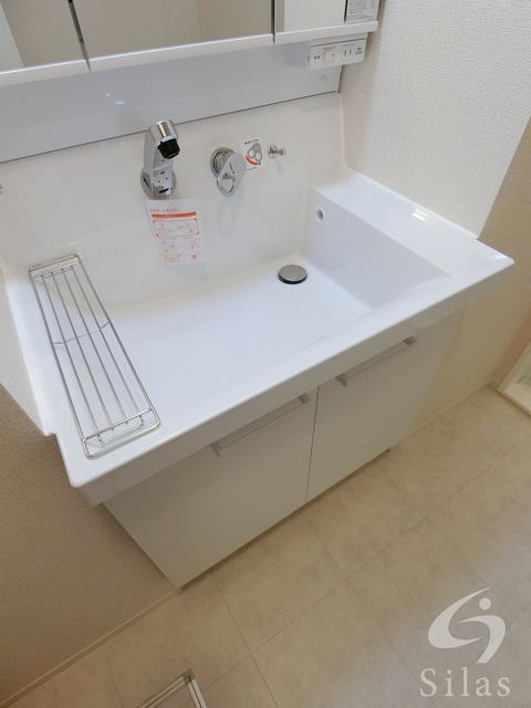 洗面設備　同仕様