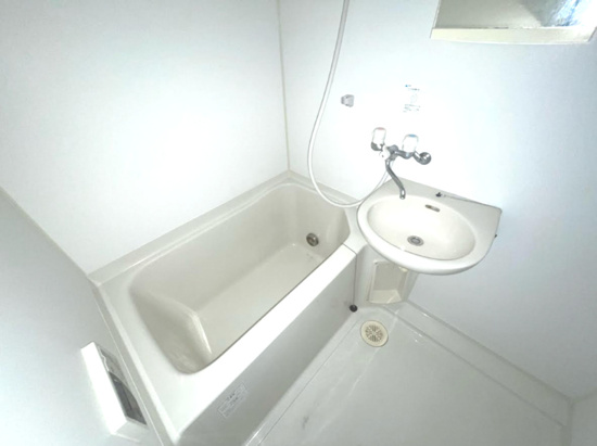 洗面設備　モデルルーム写真