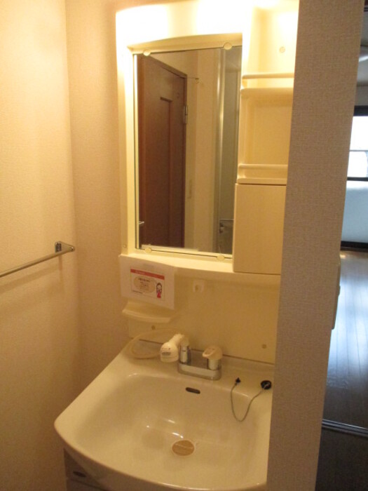 洗面設備　※同型タイプ