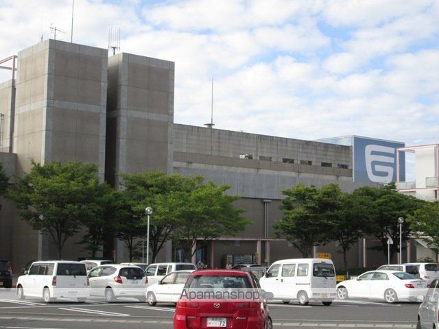 スーパー　フジグラン川之江（スーパー）まで821m