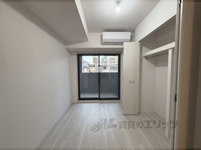 居室・リビング　洋室