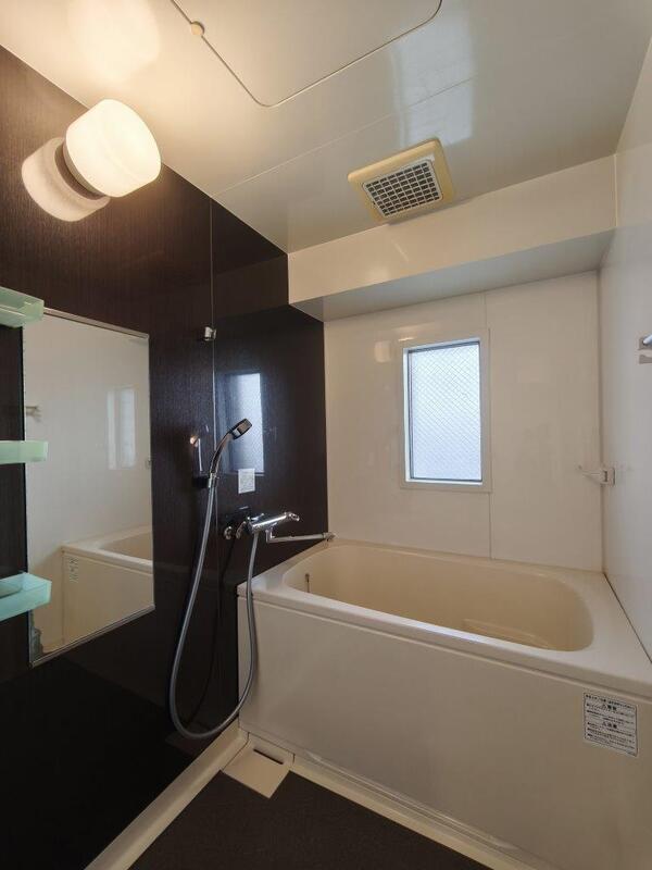 バス・シャワールーム　バスルーム