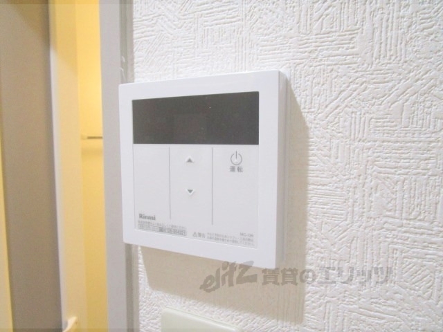 その他設備　給湯器リモコン