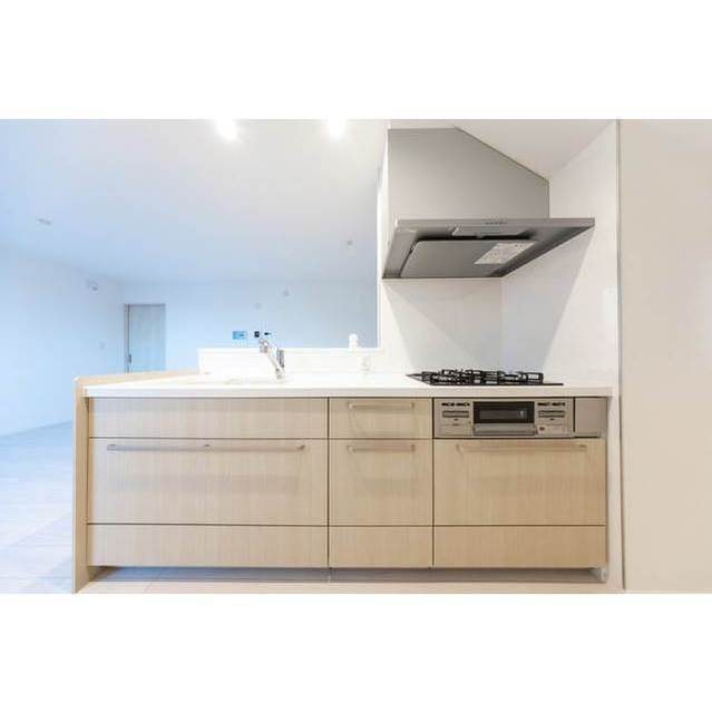 キッチン　グリル付きのシステムキッチン完備♪