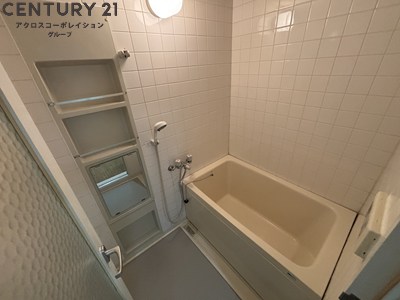 バス・シャワールーム　多機能な浴室です！