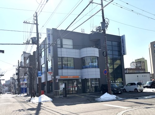 郵便局　北大通６郵便局（郵便局）まで455m