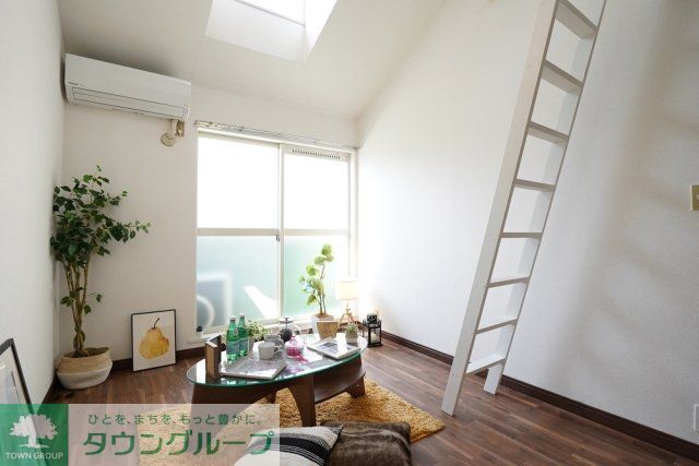 居室・リビング　※家具・小物はイメージです