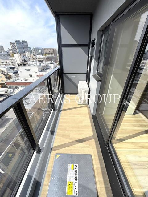 バルコニー　同タイプ住居