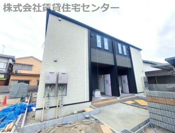 建物外観　建設中