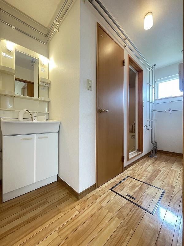 洗面設備　洗面・脱衣