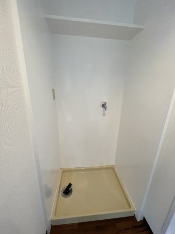 その他設備　室内洗濯機置き場です