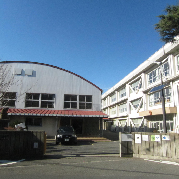 小学校　大津小学校（小学校）まで824m