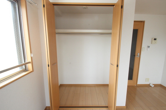 収納　※別部屋の写真です