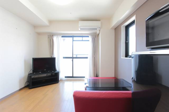 その他部屋・スペース　奥までしっかりと光が差し込みます。