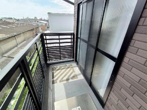 バルコニー　ベランダ付き物件です。