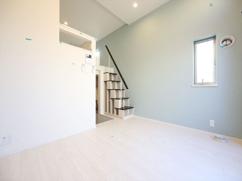 居室・リビング　洋室6帖　ロフト6帖（収納にも寝室にも使えます）