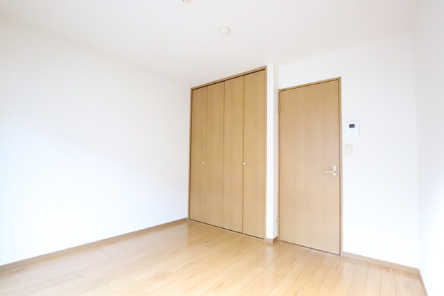 その他部屋・スペース　★快適に過ごせるエアコン付き★