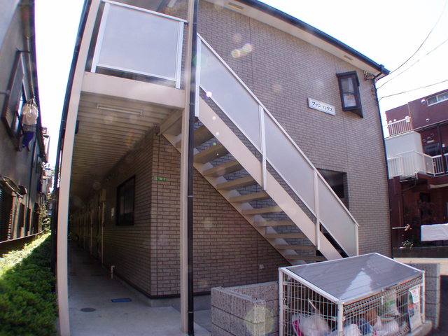 エントランス　★建物の出入り口です★