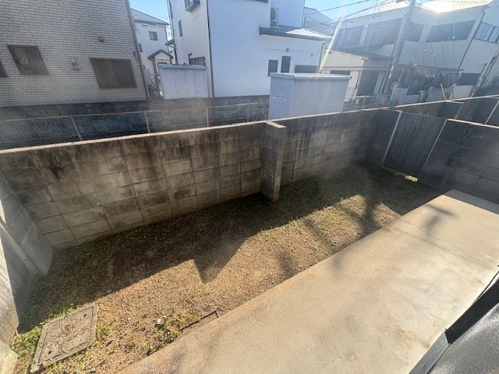 バルコニー　専用庭