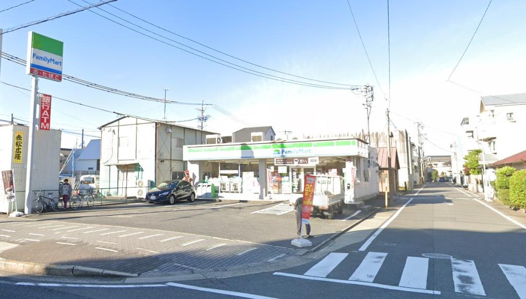 その他　ファミリーマート黄金通四丁目店（その他）まで81m