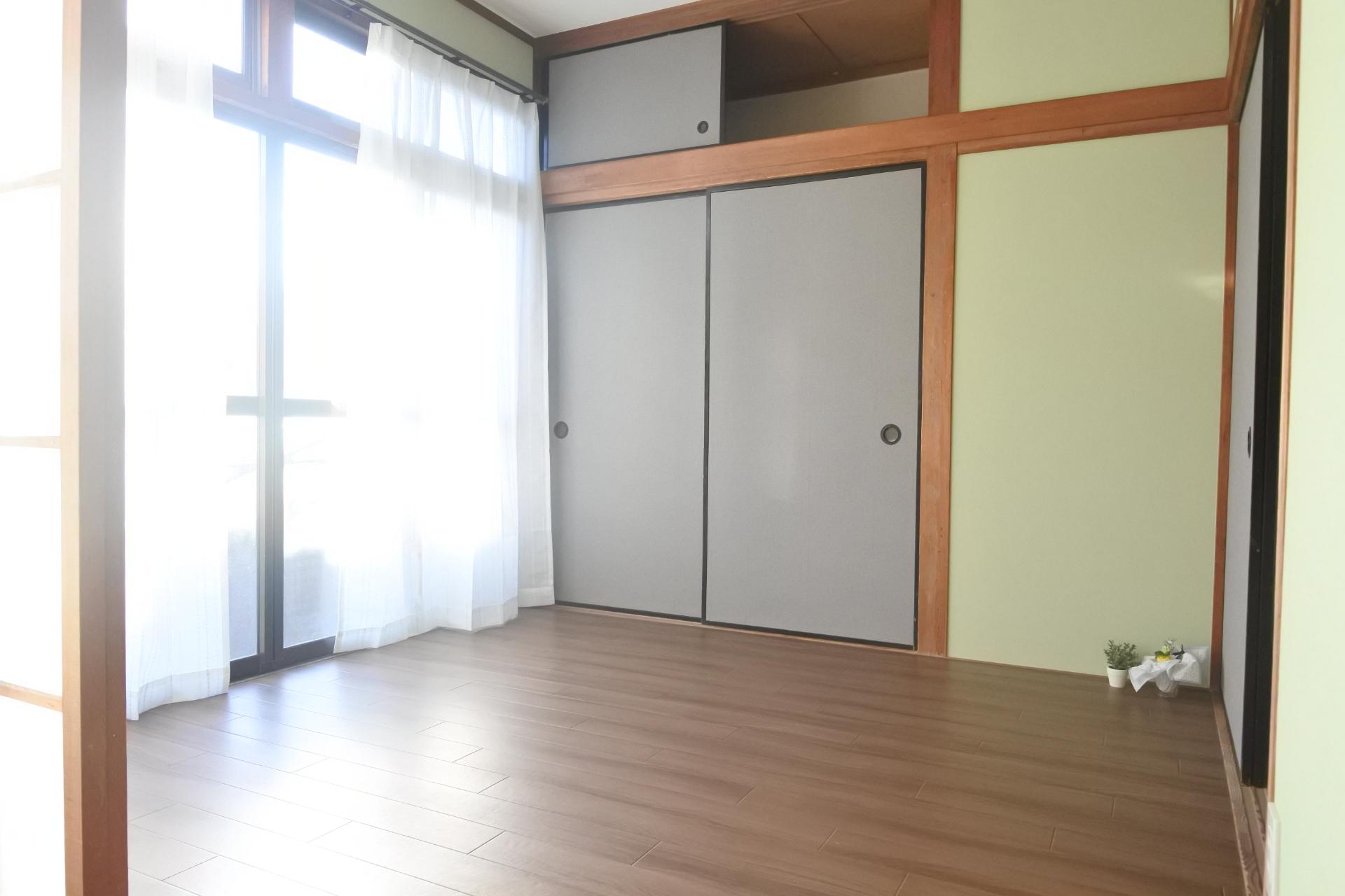 その他部屋・スペース　南向きで陽当たりの良い6畳間