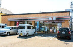 コンビニ　セブンイレブン札幌月寒東水源池通店（コンビニ）まで425m