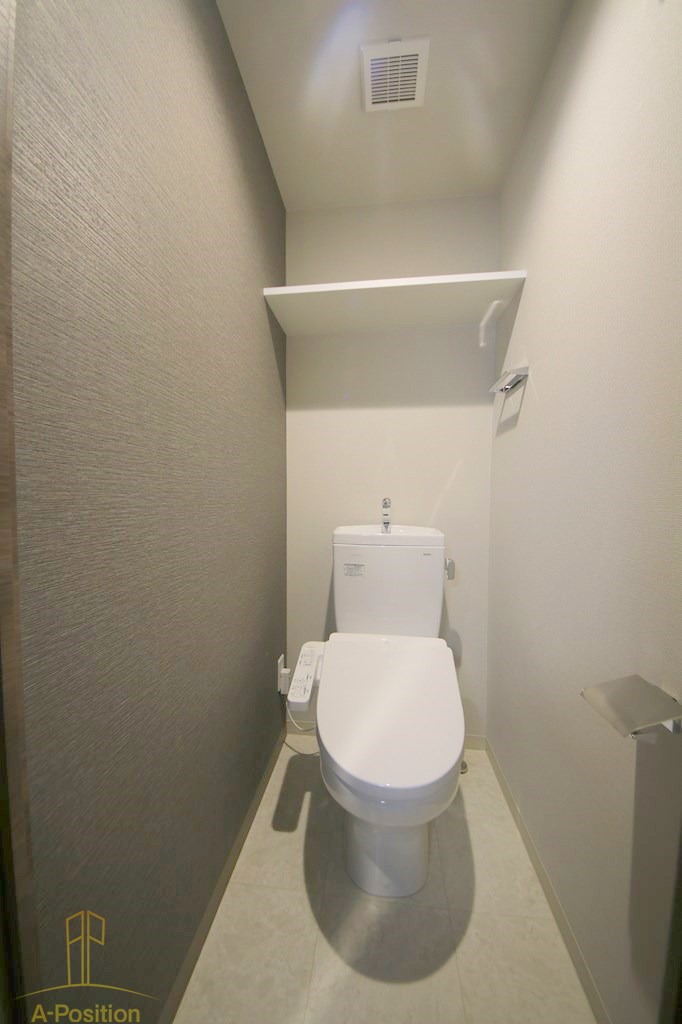 トイレ　ミラージュパレス難波クルヴァ