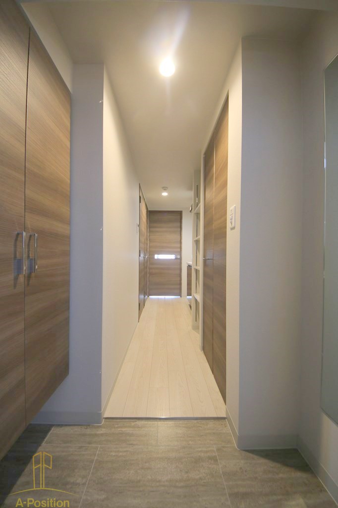 玄関　ミラージュパレス難波クルヴァ