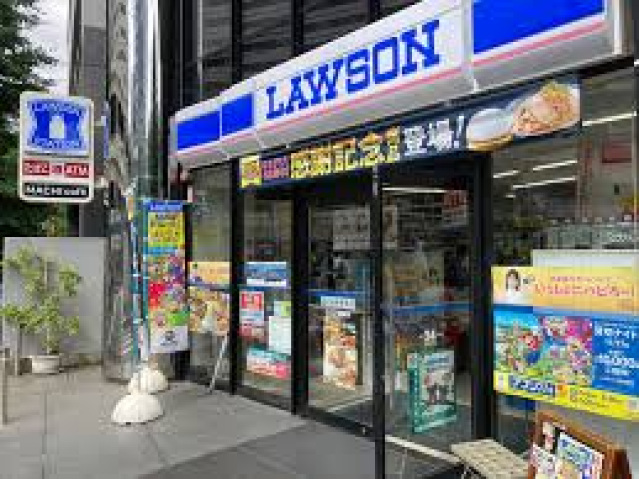 コンビニ　ローソン金港町店（コンビニ）まで442m