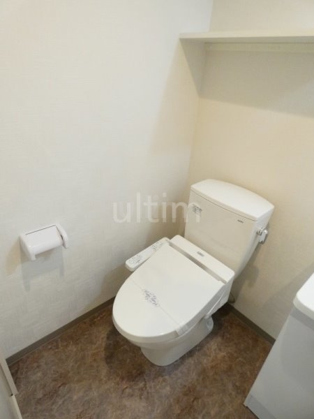 トイレ　※同タイプの他のお部屋です