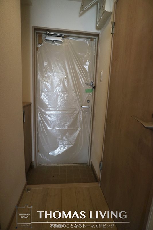 玄関　玄関にブレーカーがかります。