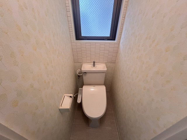 トイレ　落ち着いたトイレです