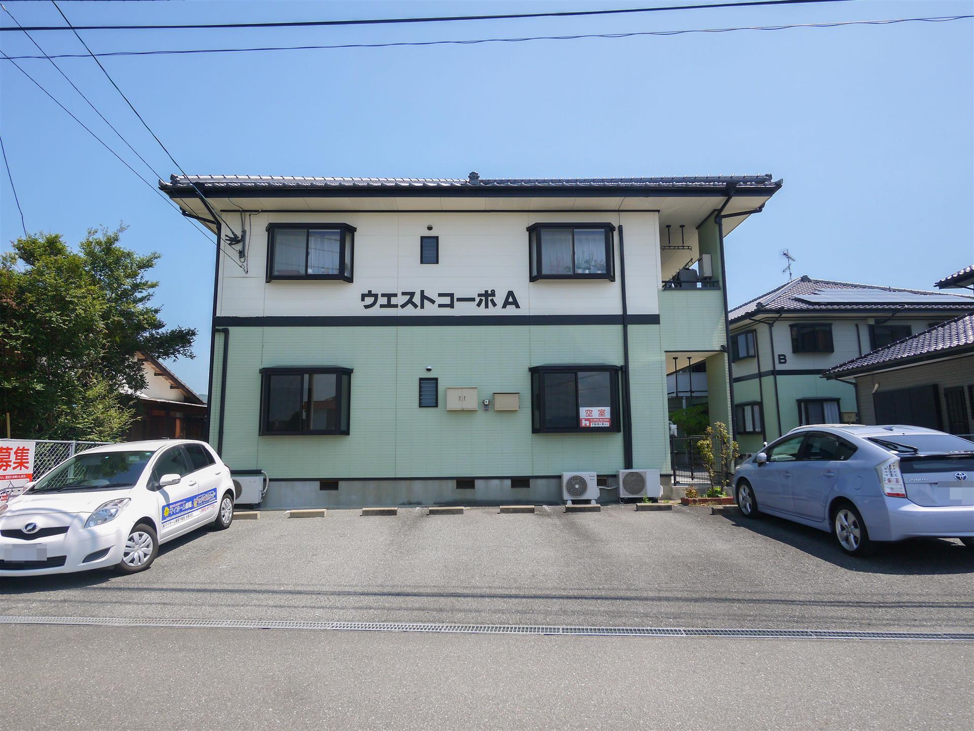 エントランス　建物外観