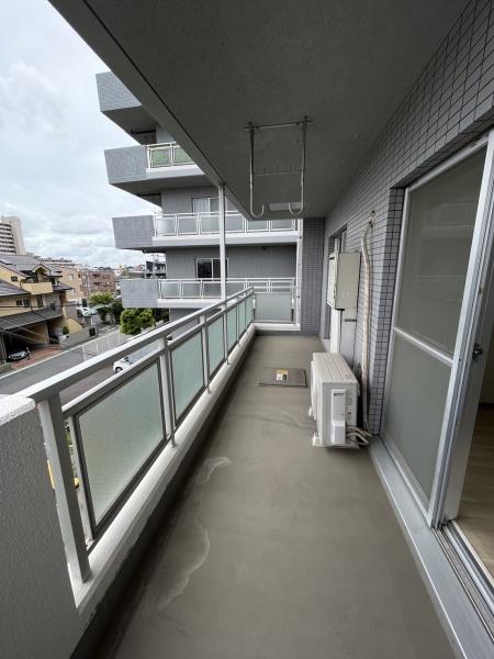バルコニー　日当たりいいです！