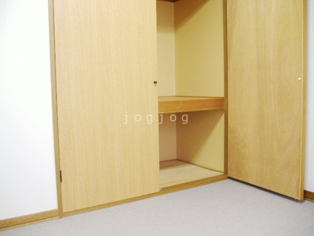 収納　洋室収納