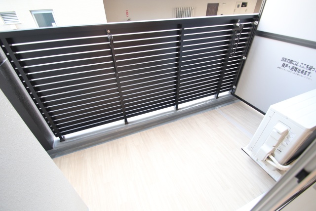 バルコニー　※別室の参考写真の為、現況優先です。