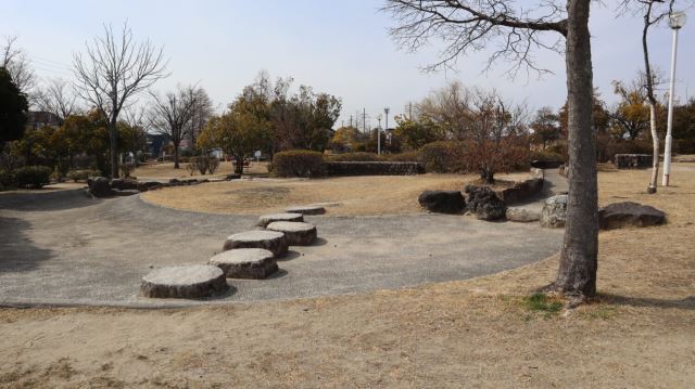 公園　森ヶ丘公園（公園）まで380m