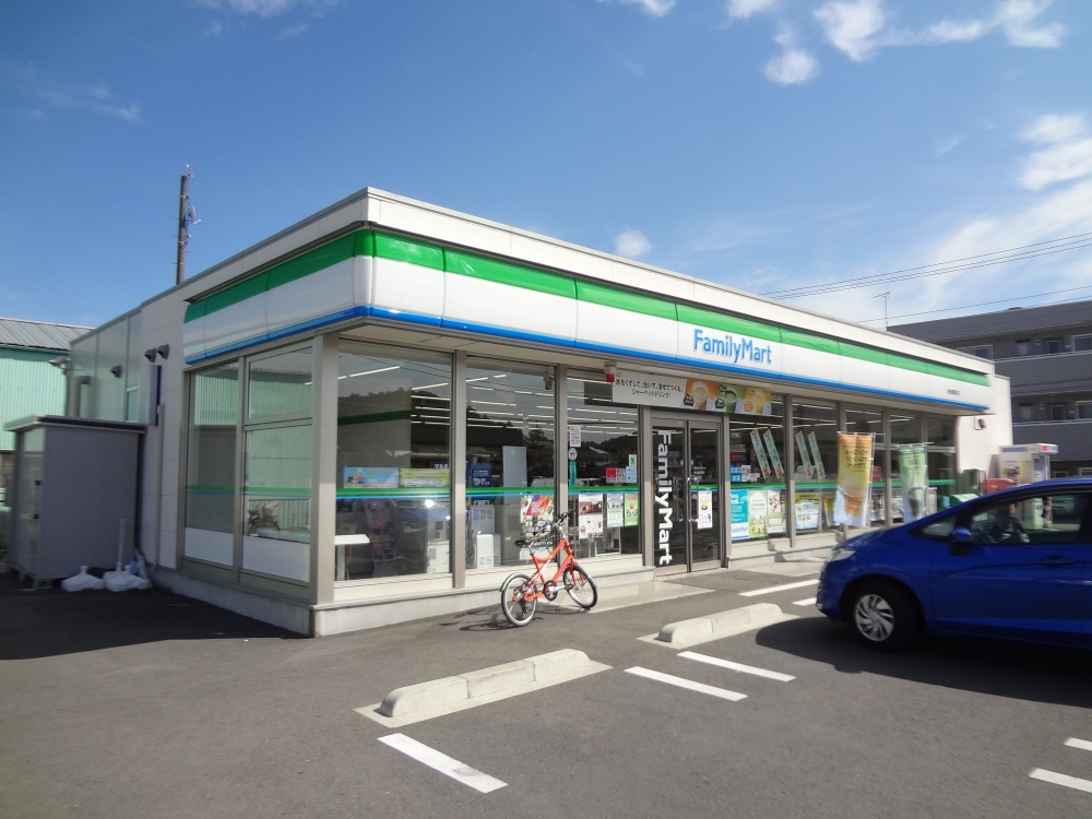 コンビニ　ファミリーマート東金東新宿店（コンビニ）まで551m