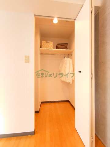 収納　リライフ下北沢店