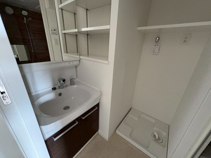 洗面設備　別号室写真のため現況優先