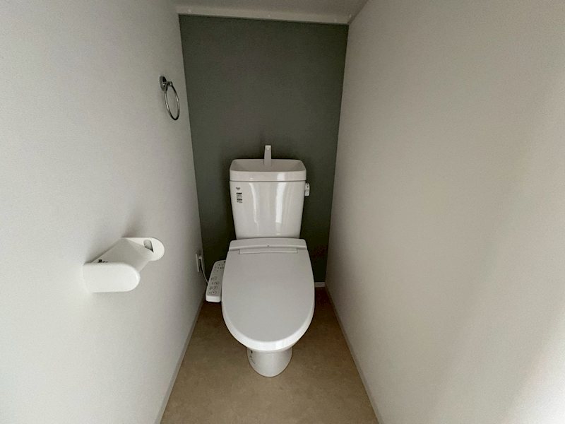 トイレ　別号室写真のため現況優先