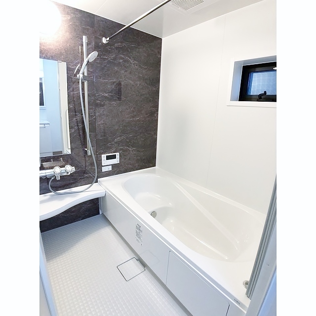 バス・シャワールーム　同じシリーズの参考写真です。