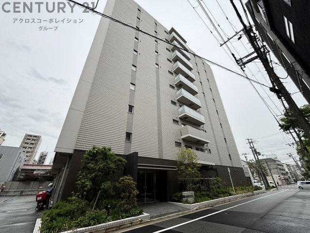 建物外観　オートロック・防犯カメラ付きで安心です！