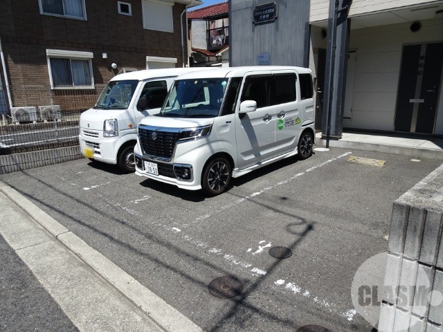 駐車場　敷地内駐車場
