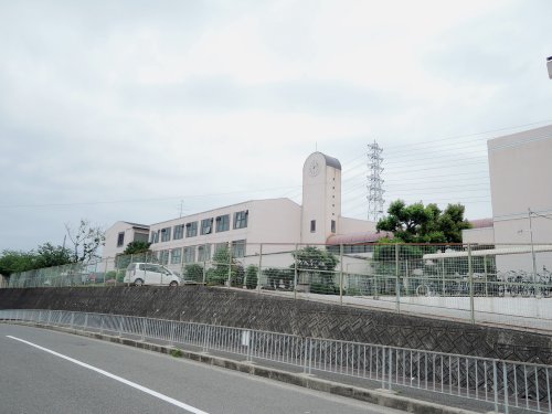 中学校　熊取町立熊取南中学校（中学校）まで1129m