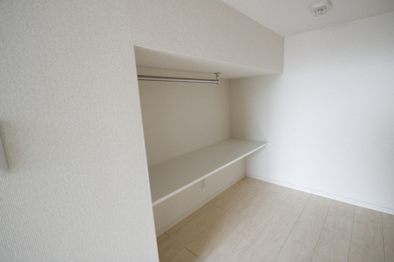 収納　※別部屋の写真です
