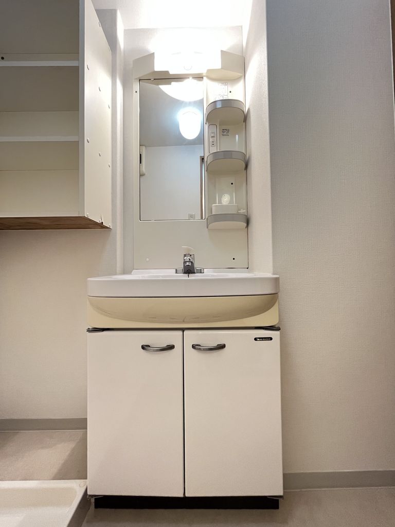 洗面設備　※代表タイプの写真のため実際と異なる場合がございます