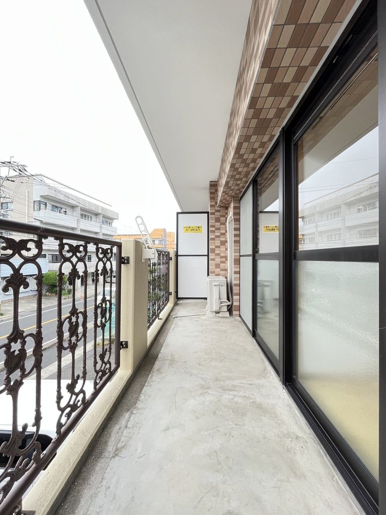 バルコニー　※別フロアの写真です