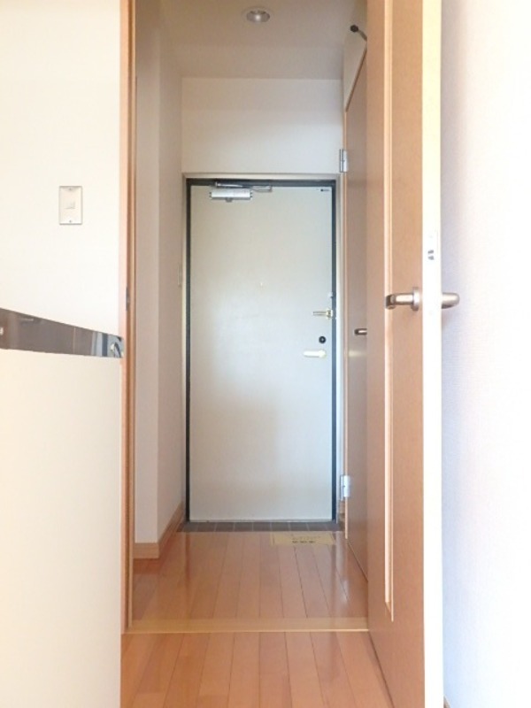 玄関　図面と現状に相違がある場合には現状を優先